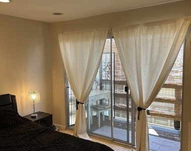 320 S Ardmore Ave - Photo Thumbnail 30