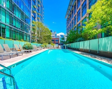 1100 S Hope Street - Photo Thumbnail 26