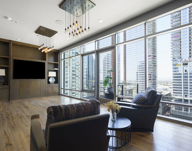 1100 S Hope Street - Photo Thumbnail 12