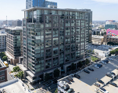 1100 S Hope Street - Photo Thumbnail 38