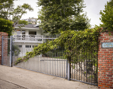 6456 Sycamore Meadows Drive - Photo Thumbnail 2