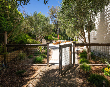 6456 Sycamore Meadows Drive - Photo Thumbnail 5