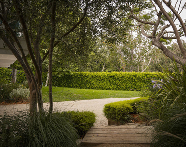 6456 Sycamore Meadows Drive - Photo Thumbnail 3