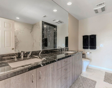 2637 Angelo Drive - Photo Thumbnail 37