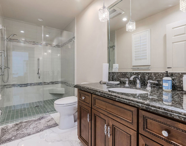 2637 Angelo Drive - Photo Thumbnail 9