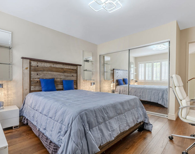 2637 Angelo Drive - Photo Thumbnail 41