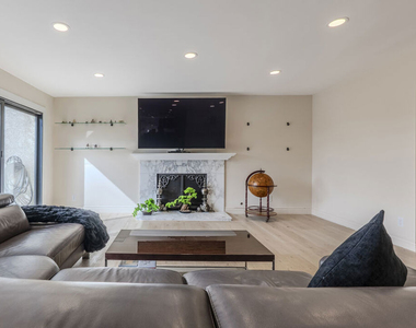 2637 Angelo Drive - Photo Thumbnail 27