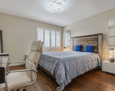 2637 Angelo Drive - Photo Thumbnail 43