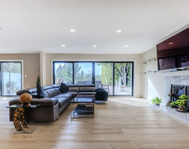 2637 Angelo Drive - Photo Thumbnail 30