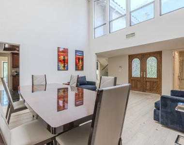 2637 Angelo Drive - Photo Thumbnail 8