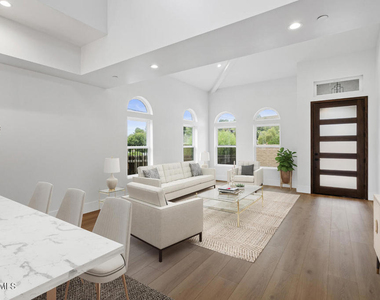 295 Toyon Court - Photo Thumbnail 6