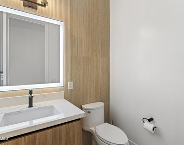 295 Toyon Court - Photo Thumbnail 19