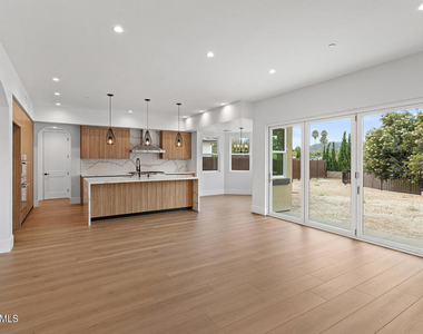295 Toyon Court - Photo Thumbnail 9