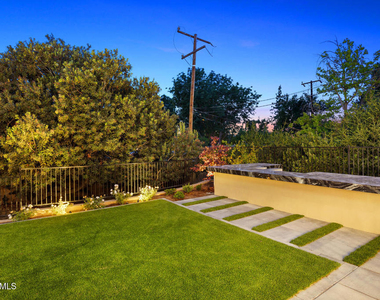 295 Toyon Court - Photo Thumbnail 35