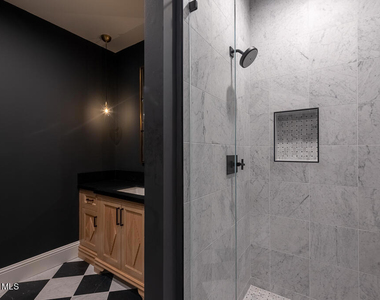 2390 Crombie Court - Photo Thumbnail 7