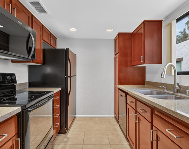 1050 E Ramon Road - Photo Thumbnail 11
