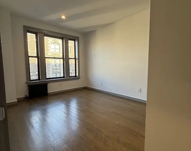 600 West 142nd Street - Photo Thumbnail 2