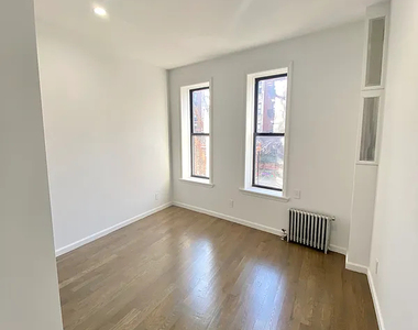 660 West 180th Street - Photo Thumbnail 4
