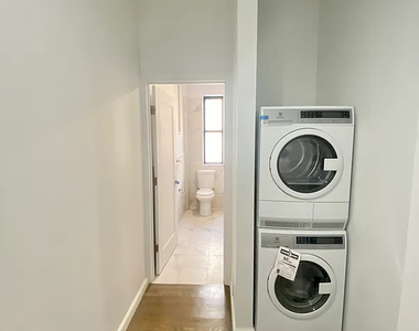 660 West 180th Street - Photo Thumbnail 7