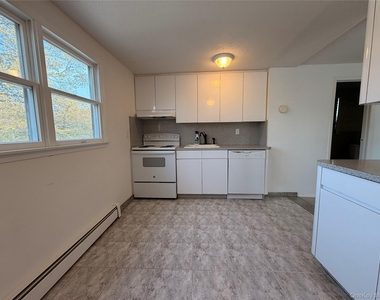 3535 Park Avenue - Photo Thumbnail 4