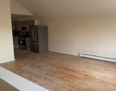 14547 224th Street - Photo Thumbnail 3