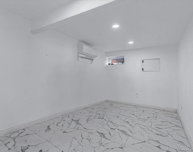 21 James Ll Burrell Avenue - Photo Thumbnail 10