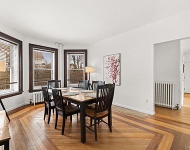 16 Bedford Road - Photo Thumbnail 5