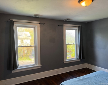 9 Bartlett Street - Photo Thumbnail 12