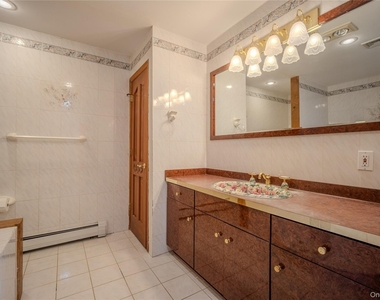 19-21 Lamela Drive - Photo Thumbnail 25