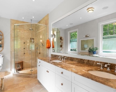 48 Jessup Avenue - Photo Thumbnail 6