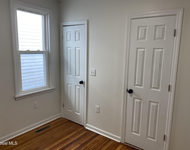 1755 Avenue B - Photo Thumbnail 16