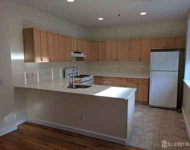 385 George Street - Photo Thumbnail 5