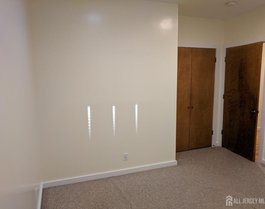 385 George Street - Photo Thumbnail 12