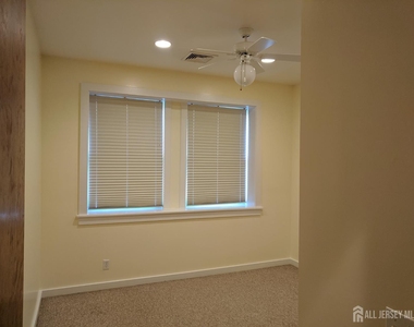385 George Street - Photo Thumbnail 6