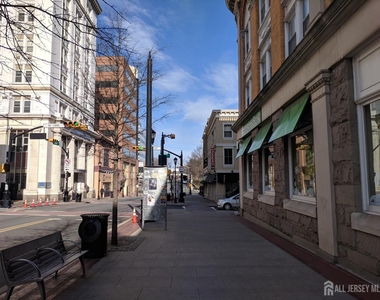 385 George Street - Photo Thumbnail 3