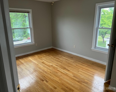 104 W. High Street - Photo Thumbnail 12