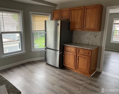 104 W. High Street - Photo Thumbnail 9