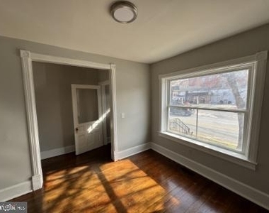 226 N Raleigh St - Photo Thumbnail 7