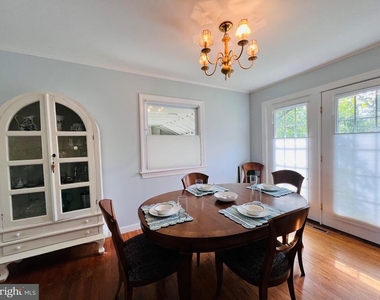 3214 Riverview Drive - Photo Thumbnail 12