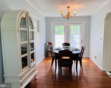 3214 Riverview Drive - Photo Thumbnail 13