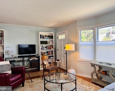 3214 Riverview Drive - Photo Thumbnail 7