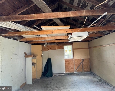 1005 Manning Drive - Photo Thumbnail 21