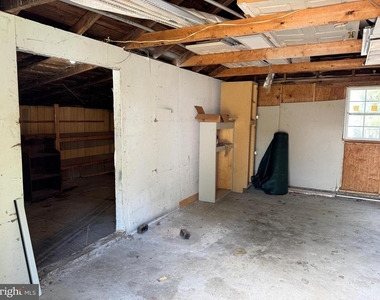 1005 Manning Drive - Photo Thumbnail 20