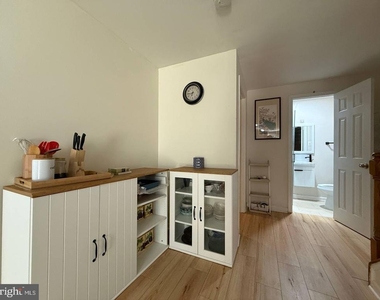 17929 Milroy Drive - Photo Thumbnail 7
