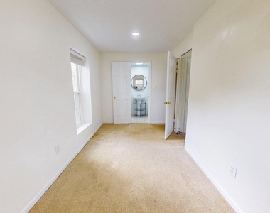 12043 Stoneford Drive - Photo Thumbnail 13