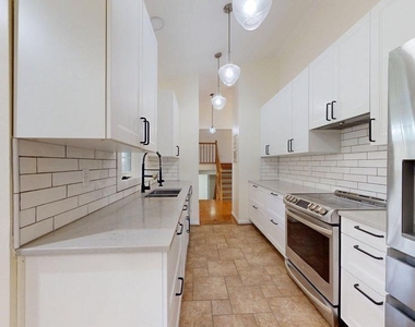 12043 Stoneford Drive - Photo Thumbnail 7