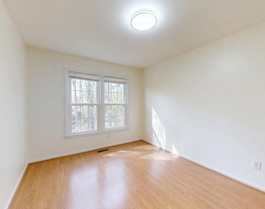 12043 Stoneford Drive - Photo Thumbnail 21