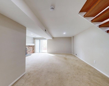 12043 Stoneford Drive - Photo Thumbnail 15