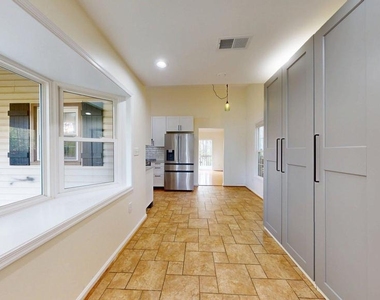 12043 Stoneford Drive - Photo Thumbnail 10