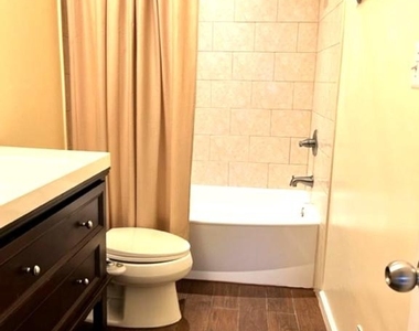 3840 Steppes Court - Photo Thumbnail 9